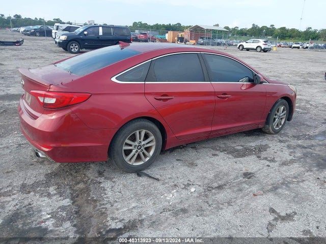 Hyundai SONATA SE 2015 5NPE24AF3FH117965 Image 4