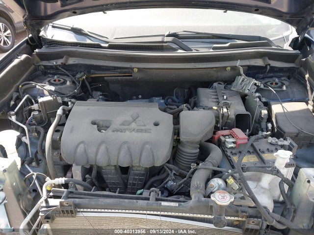 2018 MITSUBISHI OUTLANDER JA4AZ2A34JZ005370 Photo 9