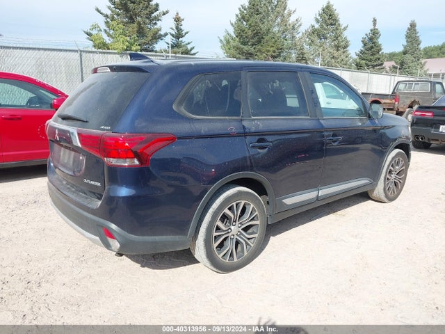 2018 MITSUBISHI OUTLANDER JA4AZ2A34JZ005370 Photo 3
