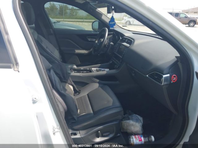 SADCJ2FX0JA278620 Jaguar F-pace 25t Premium