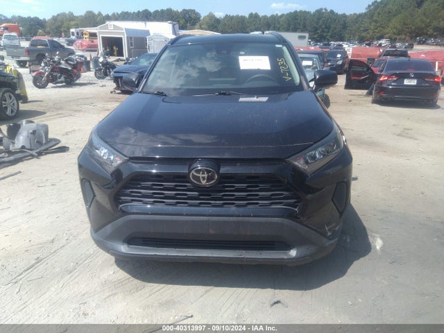 2T3H1RFV6KC007235 Toyota RAV4 LE