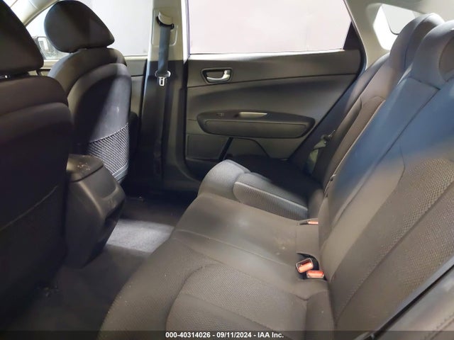 KIA Optima Lx 2019 5XXGT4L37KG312868 Image 8