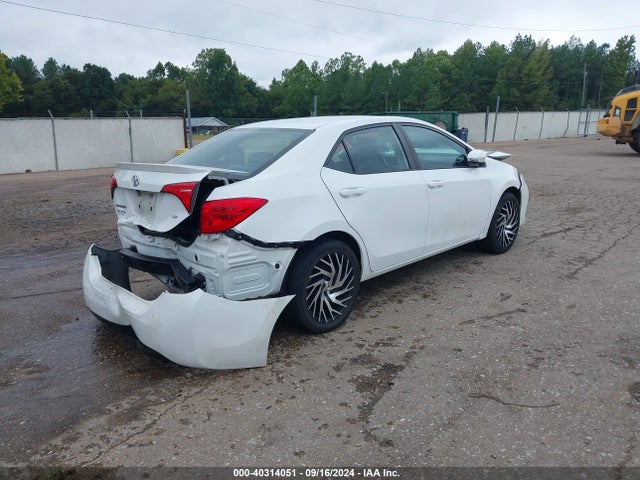 Toyota COROLLA SE 2017 5YFBURHE4HP736846 Image 4