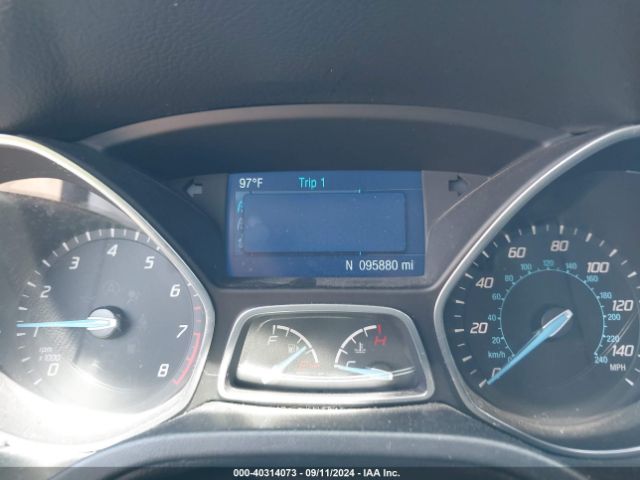 1FADP3F20EL381870 Ford FOCUS SE