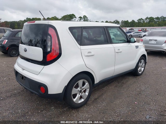 KIA Soul 2018 KNDJN2A21J7505426 Image 4