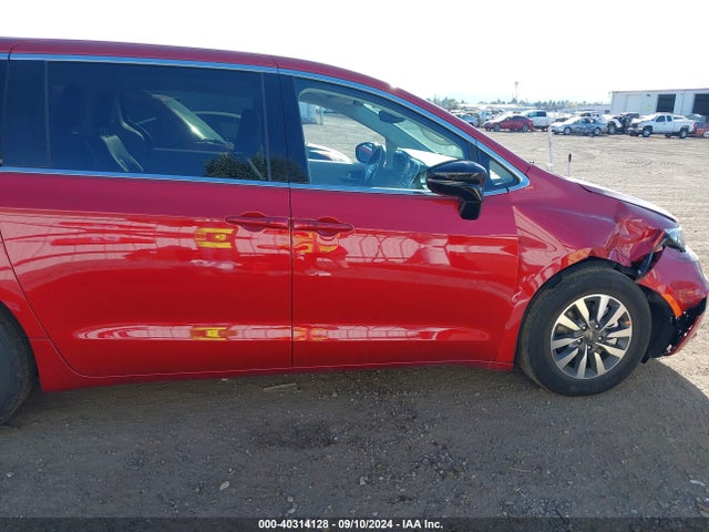 Chrysler Pacifica Hybrid Select 2024 2C4RC1S79RR196702 Image 13
