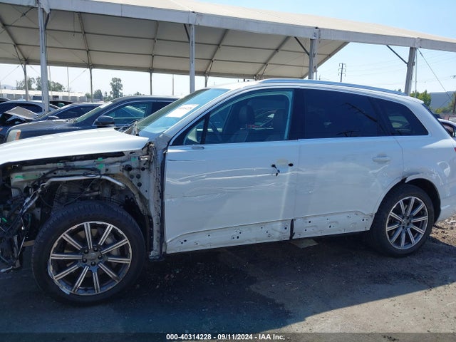 WA1LAAF70KD010831 Audi Q7 55 Premium/55 Se Premium