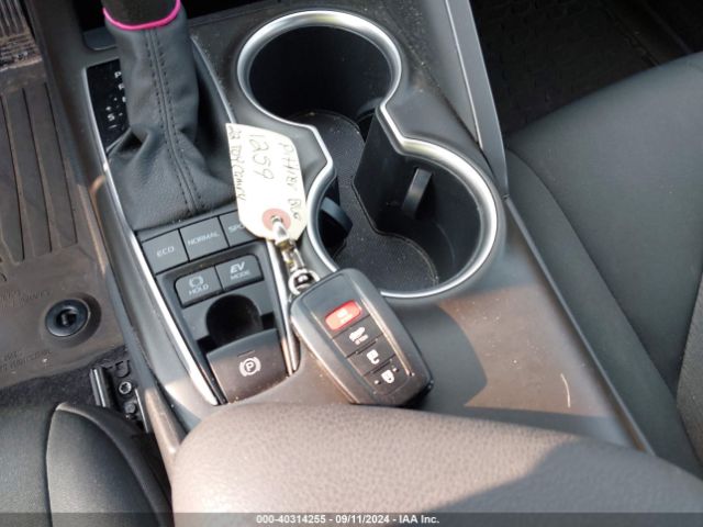 4T1C31AK2NU039940 Toyota Camry Le Hybrid