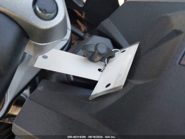 2024 SUZUKI GSX1000 JS1EK12B5R7100176 Photo 10