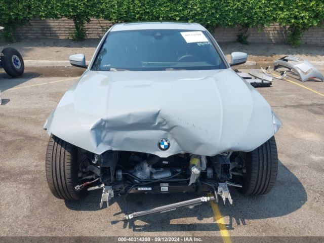 3MW69FF09R8D85892 BMW 3 Series 330i