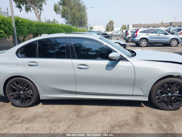 3MW69FF09R8D85892 BMW 3 Series 330i