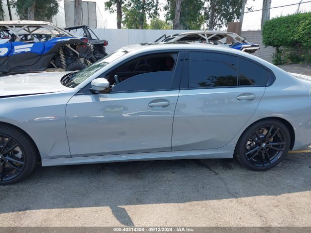 3MW69FF09R8D85892 BMW 3 Series 330i