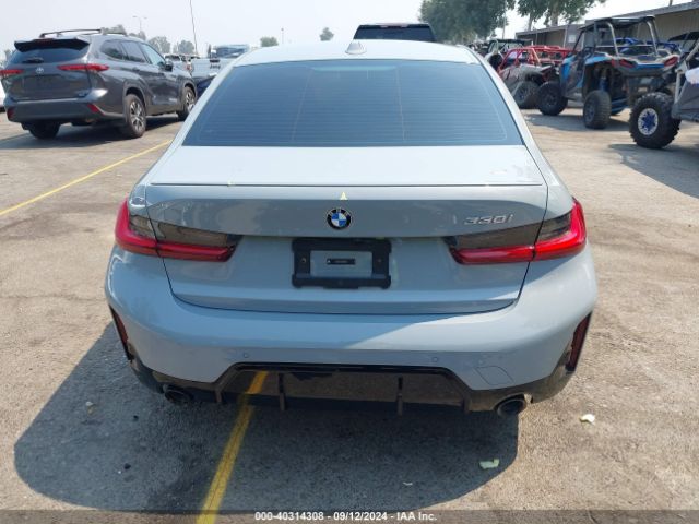 3MW69FF09R8D85892 BMW 3 Series 330i