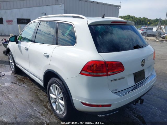 2013 VOLKSWAGEN TOUAREG WVGEP9BP6DD013460 Photo 2