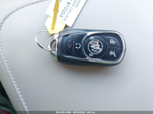 5GAEVAKW5MJ141288 Buick Enclave Awd Essence