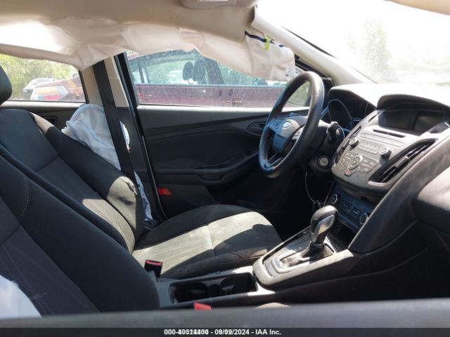 1FADP3E28GL266180 Ford FOCUS S