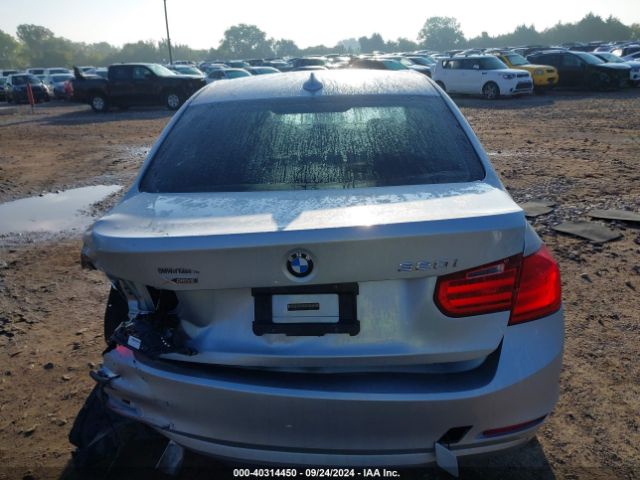 WBA3C3G58ENR25141 BMW 320i Xdrive