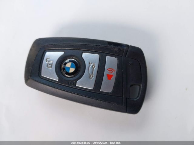 2018 BMW 320I WBA8E5G57JNV02900 Photo 10