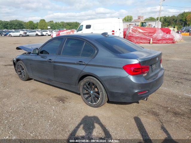 2018 BMW 320I WBA8E5G57JNV02900 Photo 2