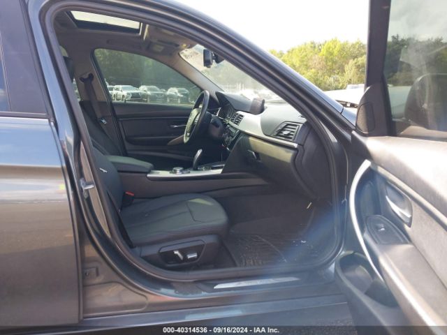 2018 BMW 320I WBA8E5G57JNV02900 Photo 4