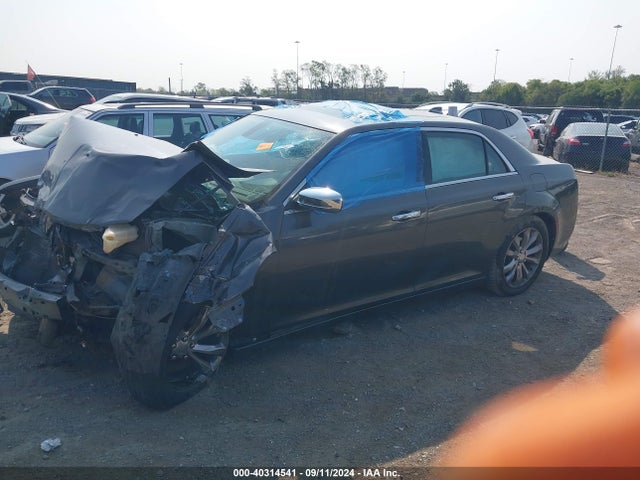 2C3CCAKG7GH106542 Chrysler 300c Awd