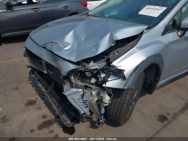JF2GTACC2JH319843 Subaru Crosstrek 2.0i Premium
