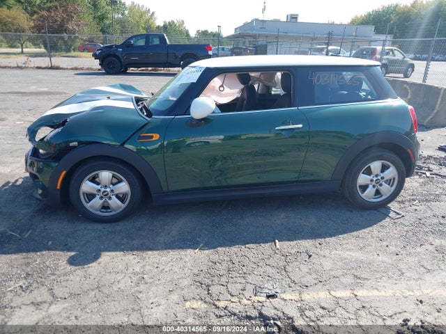WMWXP5C35H2D71541 Mini Hardtop Cooper