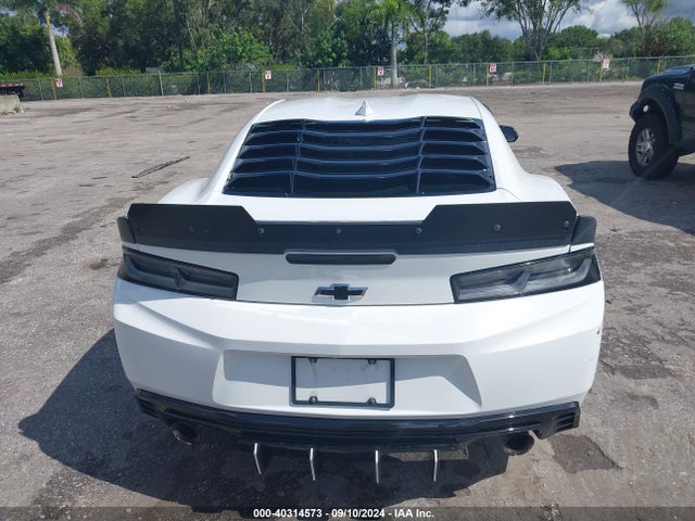 Chevrolet Camaro 2lt 2018 1G1FD1RS3J0154835 Image 16
