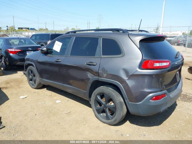 1C4PJLAB8HW652564 Jeep Cherokee Altitude Fwd