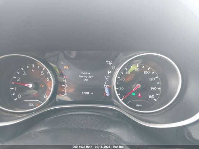 3C4NJCBB9JT461785 Jeep Compass Altitude Fwd