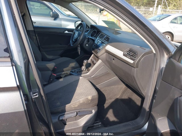 3VV0B7AX6KM014338 Volkswagen Tiguan 2.0t S