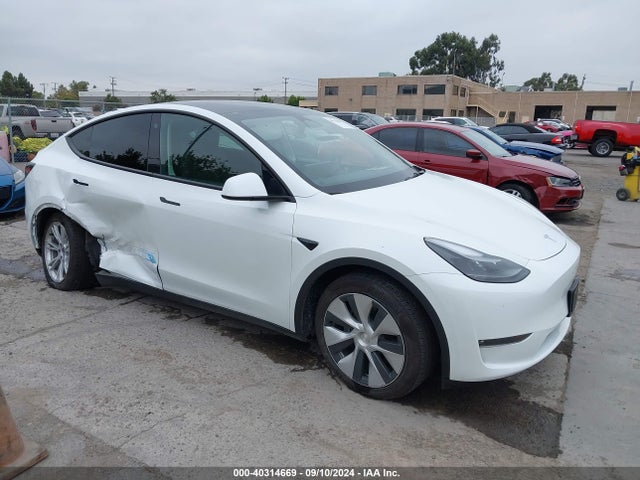 2023 TESLA MODEL Y 7SAYGDEE0PF749275 Photo 0