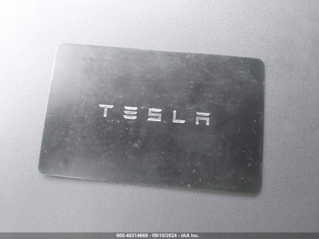 2023 TESLA MODEL Y 7SAYGDEE0PF749275 Photo 10