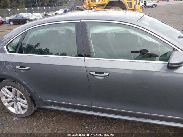 1VWCT7A3XHC056041 Volkswagen Passat 1.8t Sel Premium