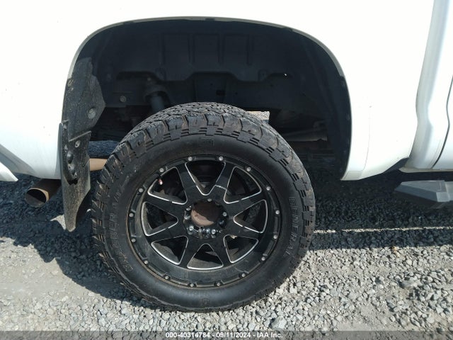 5TFHW5F17FX476146 Toyota Tundra Limited 5.7l V8