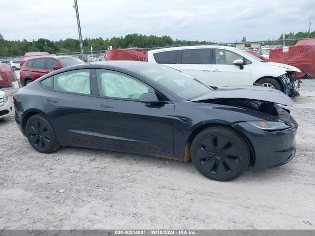 Tesla Model 3 Rear-wheel Drive 2024 5YJ3E1EA3RF736452 Image 13