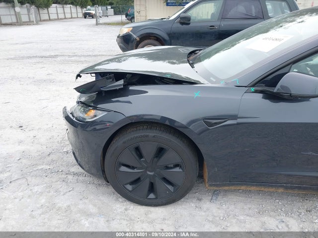 Tesla Model 3 Rear-wheel Drive 2024 5YJ3E1EA3RF736452 Image 19