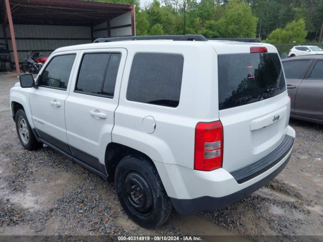 1C4NJPBB7FD304857 Jeep Patriot Sport