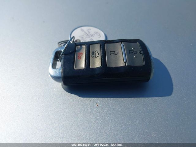 KNALN4D72G5215466 KIA Cadenza