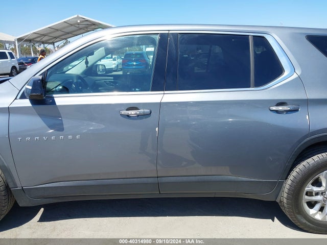 Chevrolet Traverse Ls 2018 1GNERFKW5JJ159177 Image 14