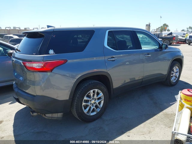 Chevrolet Traverse Ls 2018 1GNERFKW5JJ159177 Image 4