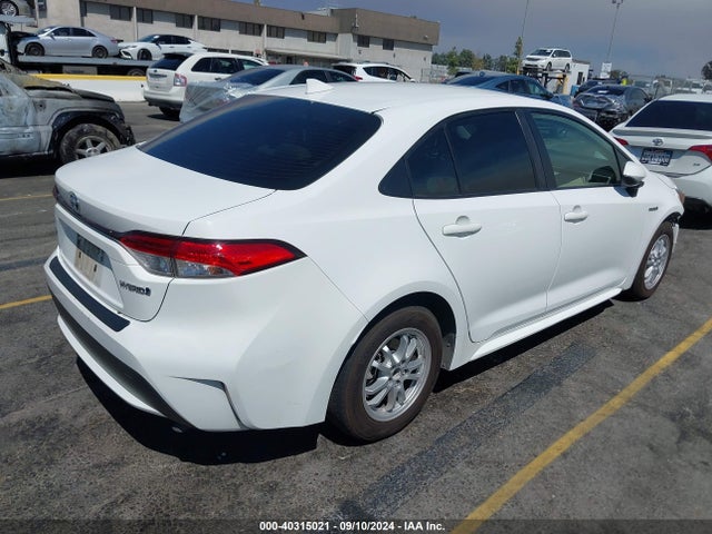 Toyota Corolla Hybrid Le 2021 JTDEAMDE2MJ029970 Image 4