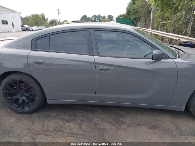 2C3CDXBG7HH557410 Dodge Charger Se Rwd