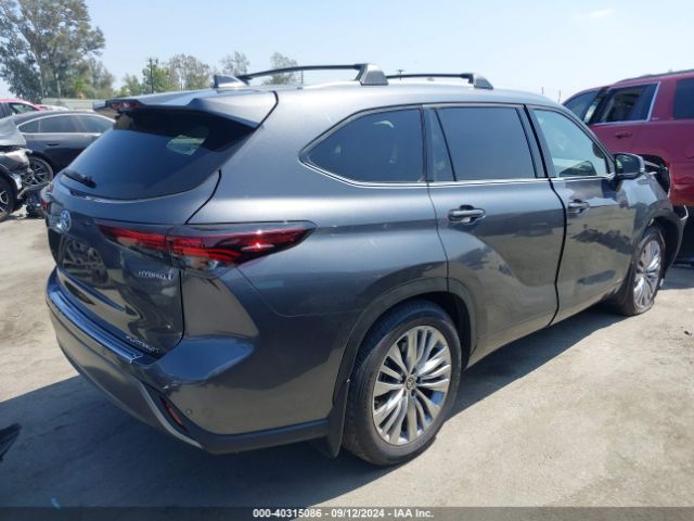 5TDEBRCH1RS606195 Toyota Highlander Hybrid Platinum