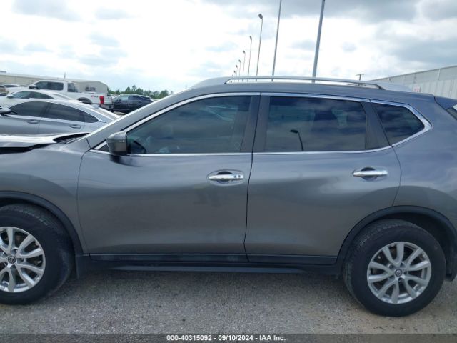 5N1AT2MV0JC786875 Nissan ROGUE SV