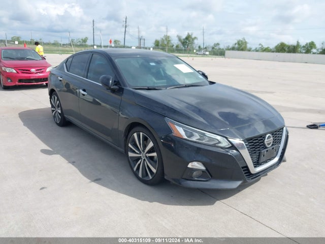 2019 1N4BL4FV8KC108349 main image