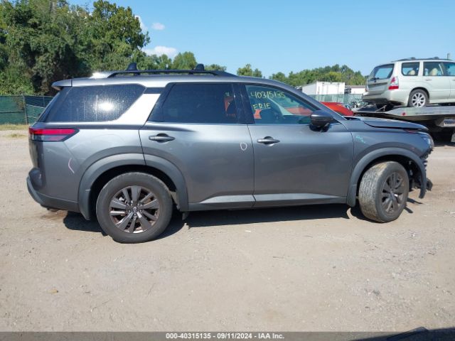 5N1DR3BD1NC221326 Nissan Pathfinder Sv 4wd