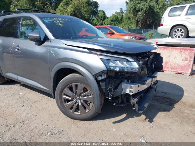 5N1DR3BD1NC221326 Nissan Pathfinder Sv 4wd