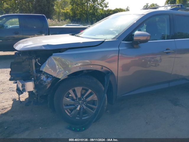 5N1DR3BD1NC221326 Nissan Pathfinder Sv 4wd