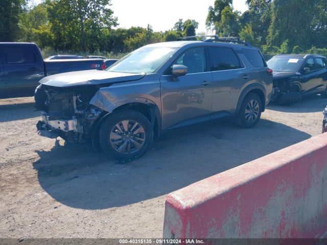 5N1DR3BD1NC221326 Nissan Pathfinder Sv 4wd